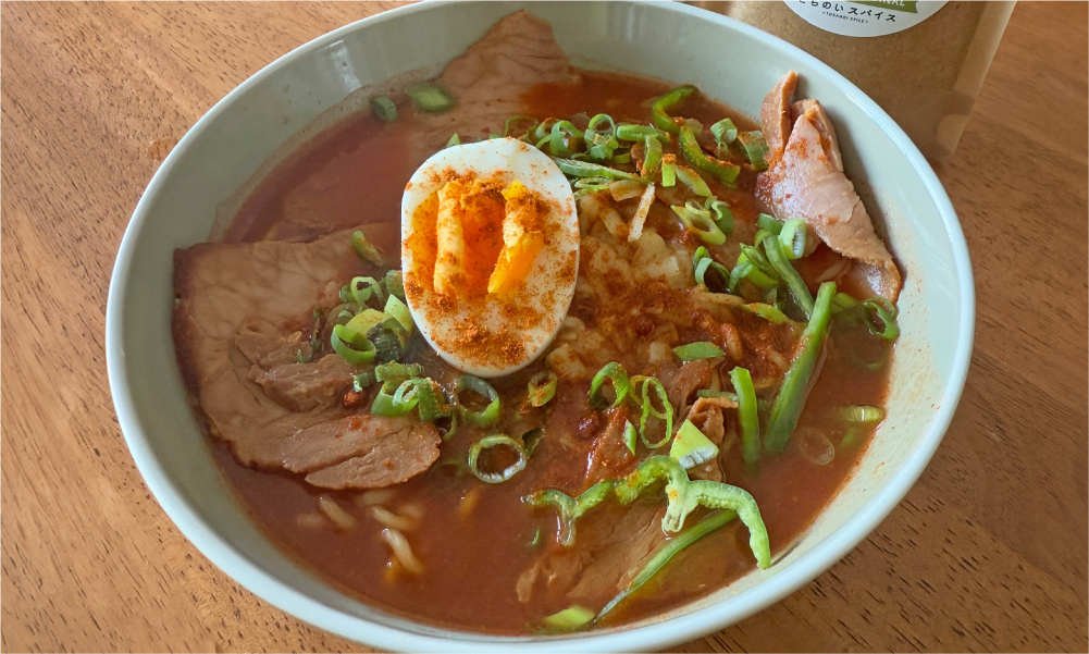 激ウマ！スパイシートマトヌードル 【とらのい特製ガラムマサラ】